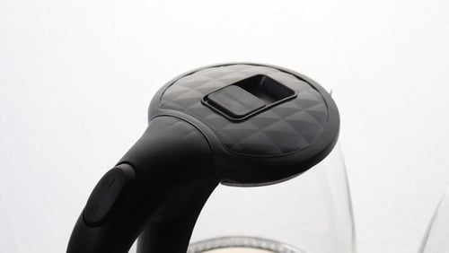 غلاية ماء زجاجية