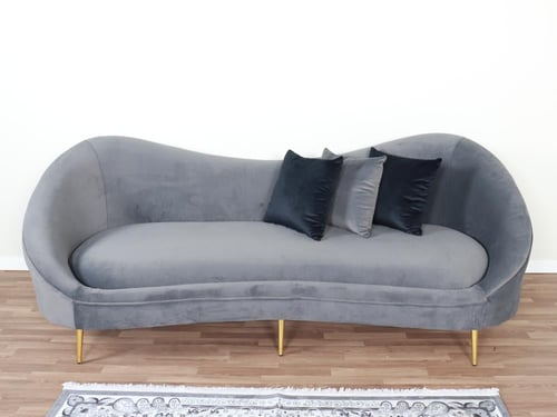 طقم كنب 8 أشخاص مخمل بأرجل ستانلس ستيل مذهبة