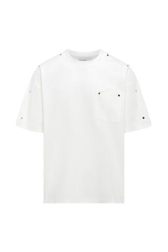 تيشيرت أوفرسايز بجيب تقني وتفاصيل على الأكتاف للجن...