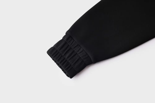 سويتر أسود نسائي