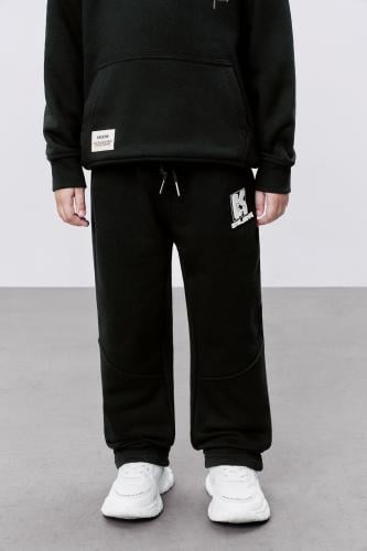 بنطال أسود للأطفال