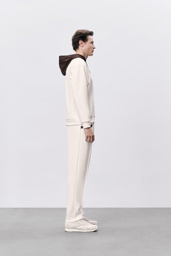 بنطال أوف وايت للجنسين