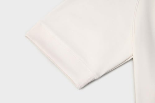 تيشيرت إنترلوك أوف وايت للجنسين