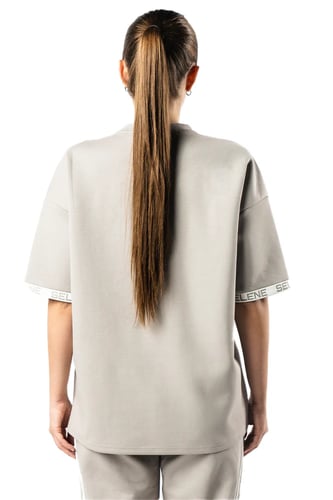 تي شيرت رمادي كبير للجنسين مع أكتاف منسدلة وشعار م...