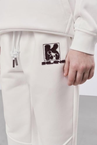 بنطال أوف وايت للأطفال