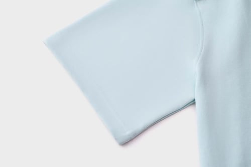 تيشيرت إنترلوك أزرق سماوي للجنسين