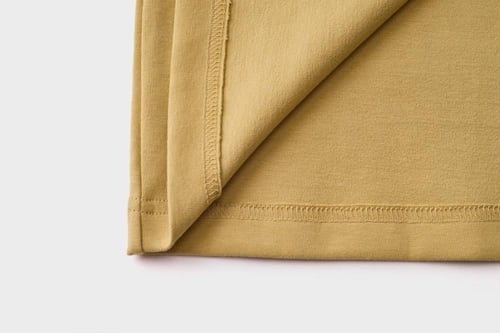 تيشيرت إنترلوك بيج للجنسين