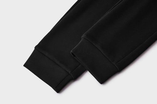 بنطال أسود رجالي