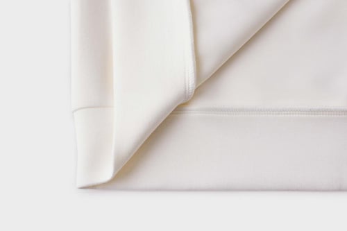 هودي أوف وايت للجنسين