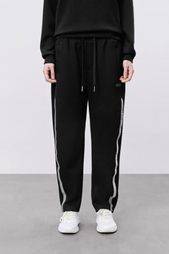 بنطال أسود للجنسين