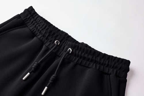 بنطال أسود نسائي