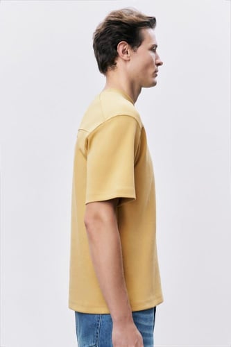 تيشيرت إنترلوك بيج للجنسين