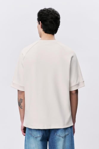 تيشيرت إنترلوك أوف وايت للجنسين