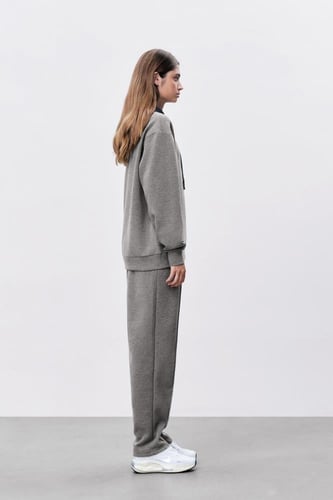 بنطال رمادي للجنسين