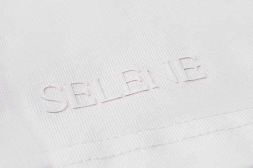 تيشرت أبيض للجنسين