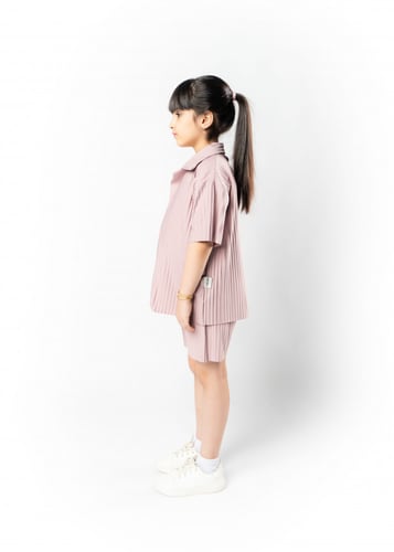 شورت واسع للأطفال وردي