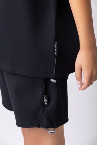 شورت أواي أسود للجنسين