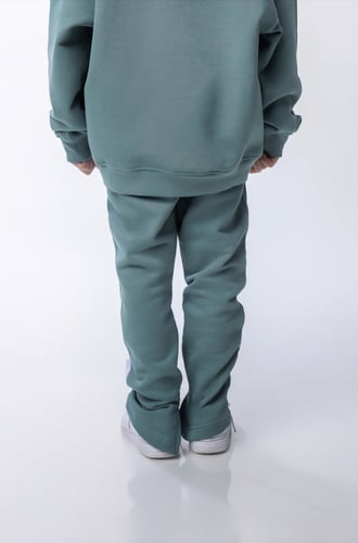 بنطلون بفتحة صغيرة من الأسفل للأطفال كاكي