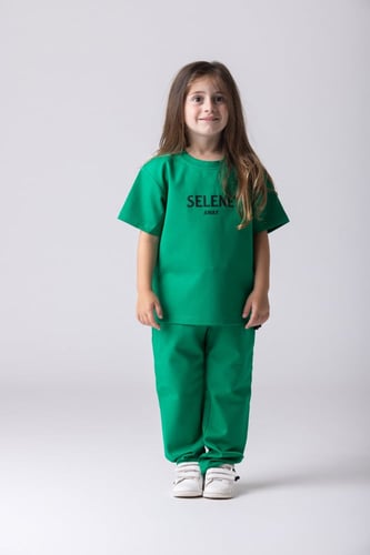 بنطلون أواي أخضر للأطفال