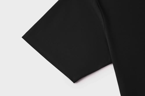 تيشرت أسود للجنسين