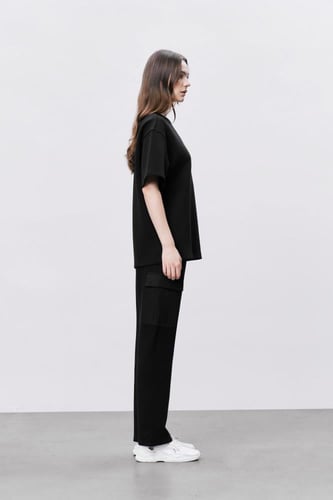 بنطال أسود للجنسين