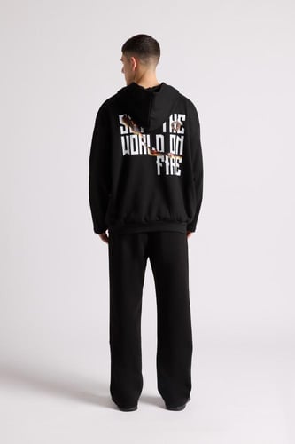 هودي بطباعة وقصة واسعة Acid Wash للجنسين أسود