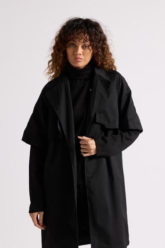 معطف بقصة واسعة بحزام للنساء أسود