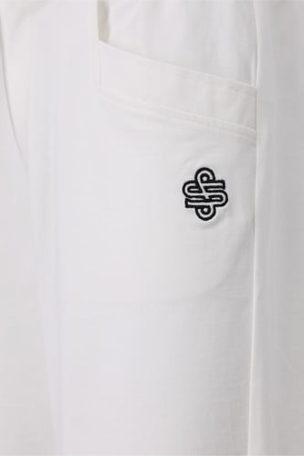 شورت كارجو بقصة عادية للجنسين - أوف وايت