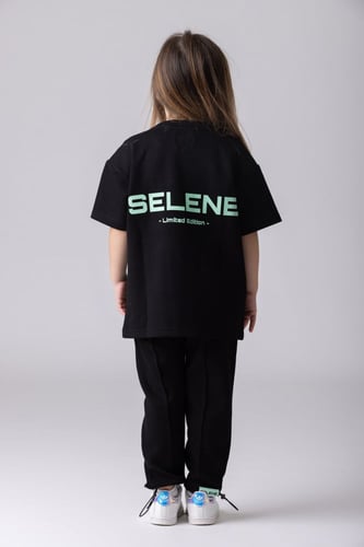 تيشيرت ليمتد أديشن بقصة واسعة للأطفال أسود