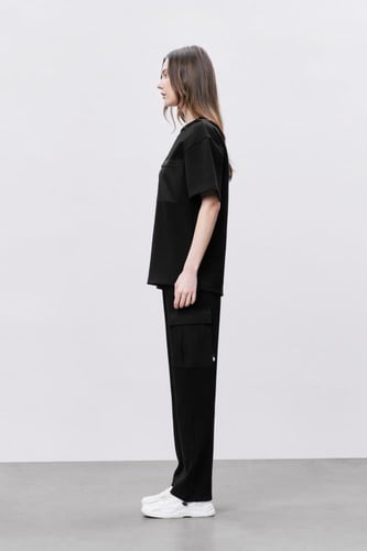 بنطال أسود للجنسين