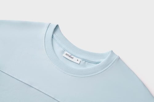 تيشيرت إنترلوك أزرق سماوي للجنسين