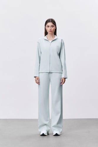 جاكيت نسائي بيكيه أزرق سماوي