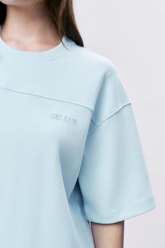 تيشيرت إنترلوك أزرق سماوي للجنسين