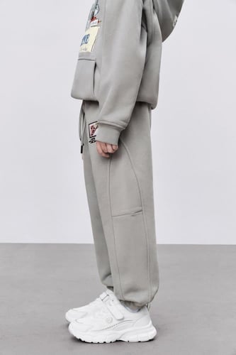 بنطال رمادي للأطفال