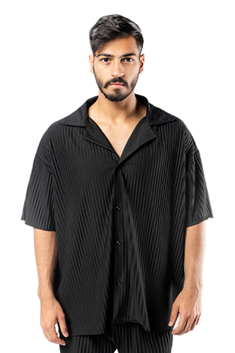 قميص واسع وبأكمام قصيرة للجنسين اسود