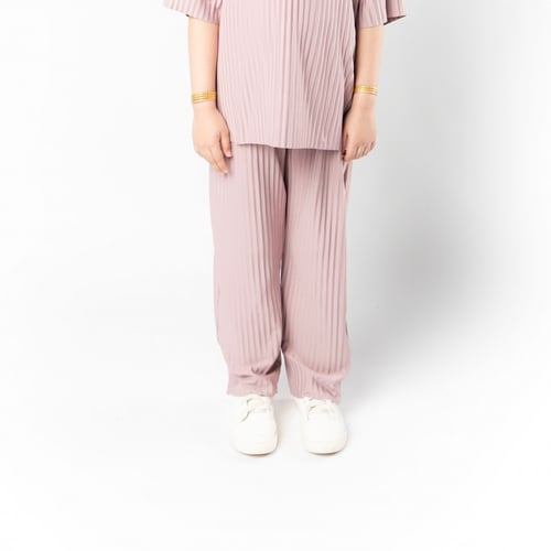 بنطلون واسع للبنات وردي