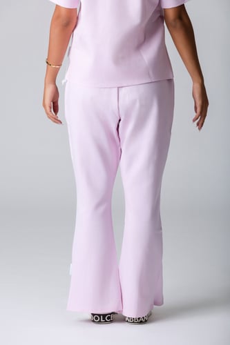 بنطلون أواي وردي