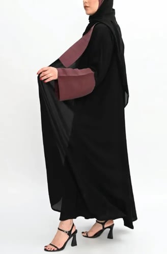 عباية باكمام حرير عودي