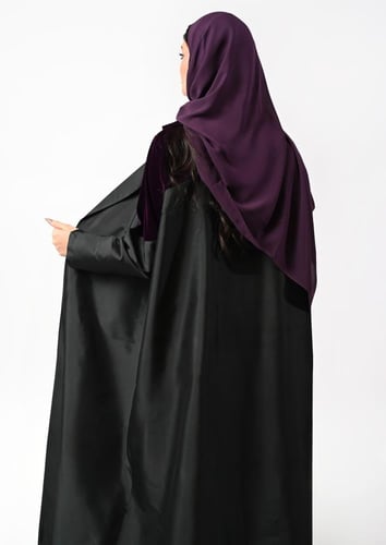 عباية تفته بأكمام مخمل