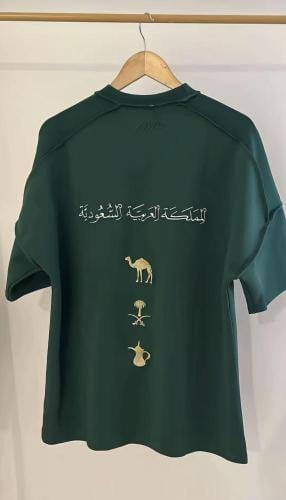 تيشيرت السعوديه بتصميم تراثي