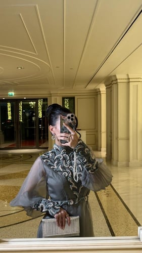 فستان بريـق