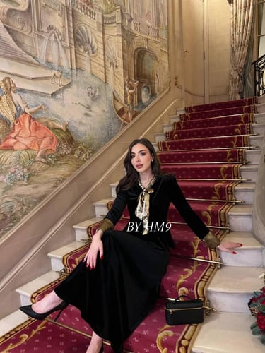 طقم تيور مخمل قولد