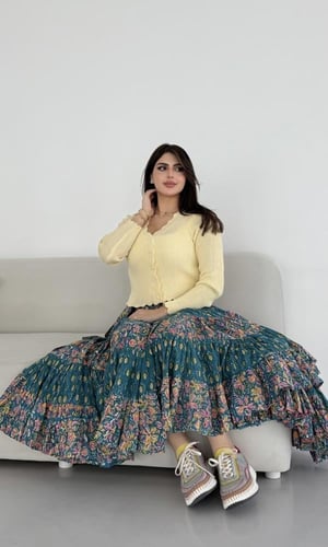 تنورة تركواز فلورز