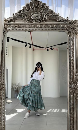 تنورة تيفاني فلور