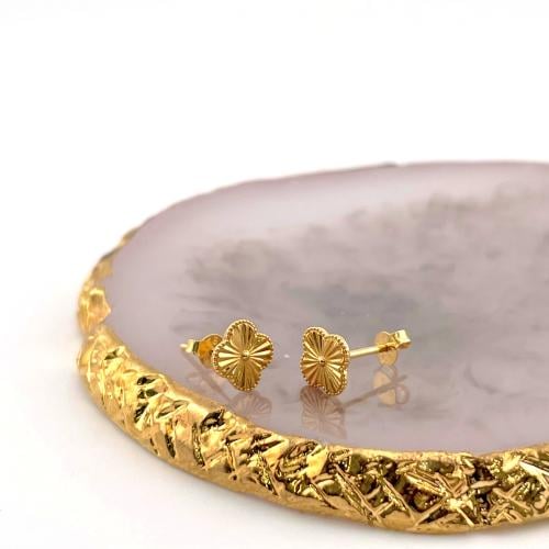 حلق ناعم تصميم عالمي عيار 18 ذهب صافي