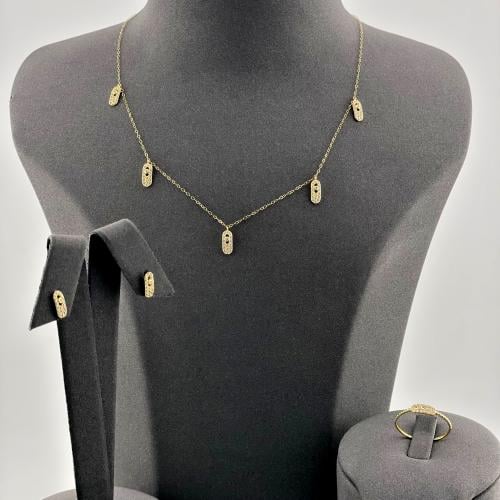 عقد ناعم بتصميم عالمي بزاركون نقي عيار 18