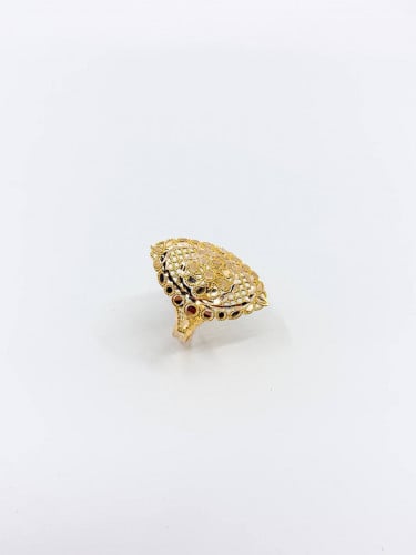 خاتم من الذهب الصافي عيار 21 مظهر متكامل بين نقش غ...