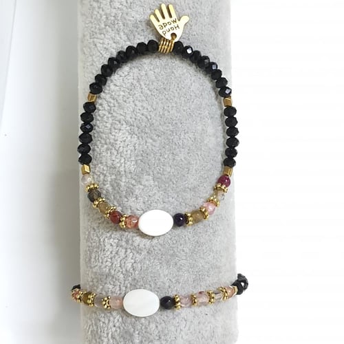 اسورة مرجانة-أسود من الاحجار الطبيعية