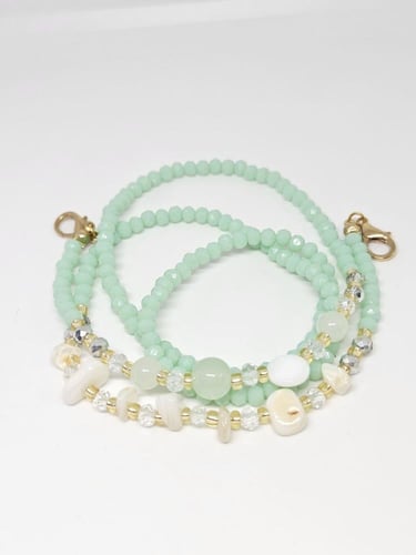 تعليقة نظارة أنيقة - فستقي