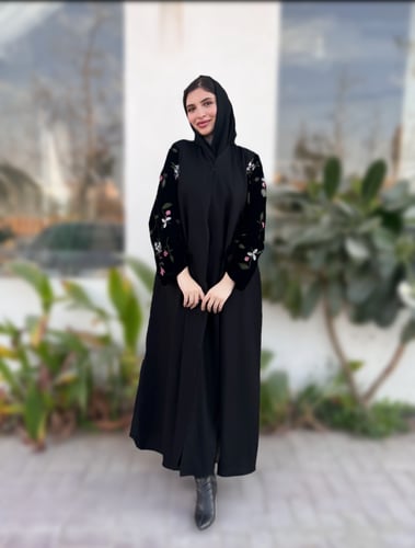 عبايه فلور مخمل